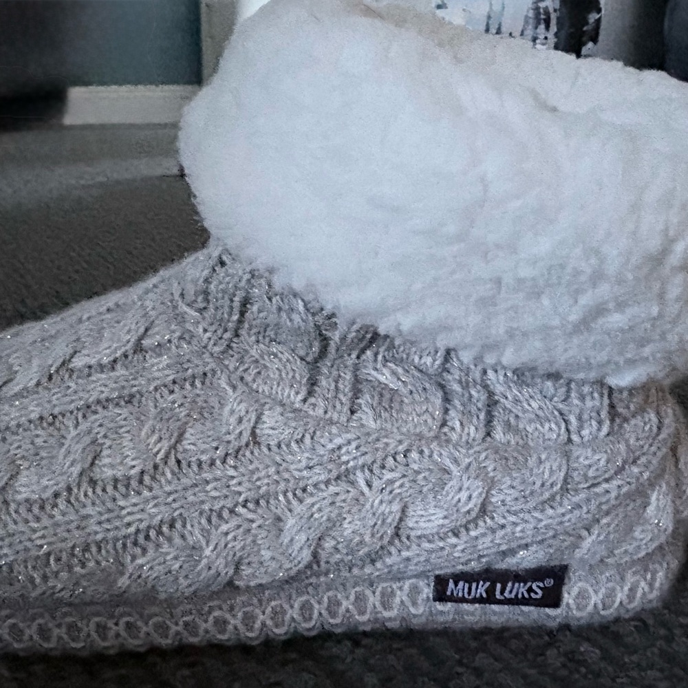 Muk Luks Cream Cable Knit Slipper